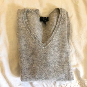 100% CASHMERE V NECK SWEATER Heather Grey